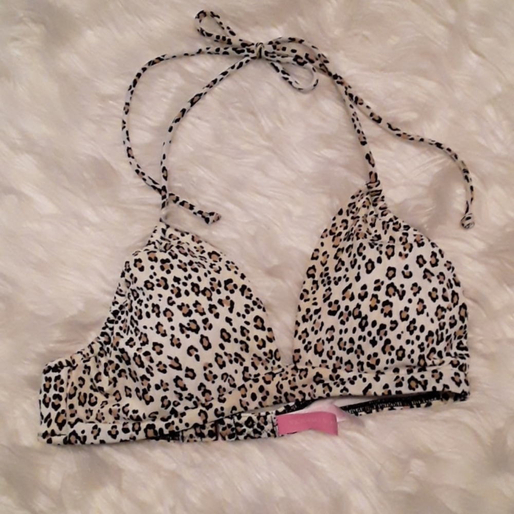 NWOT  Victoria's Secret bikini top